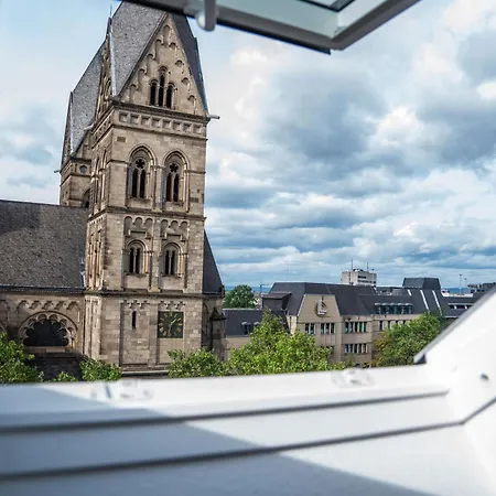 Apartment 3-floor Oasis In The Heart Of Koblenz, Sleeps 16