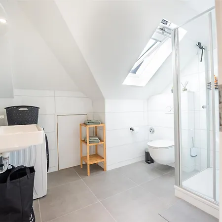Apartment 3-floor Oasis In The Heart Of Koblenz, Sleeps 16