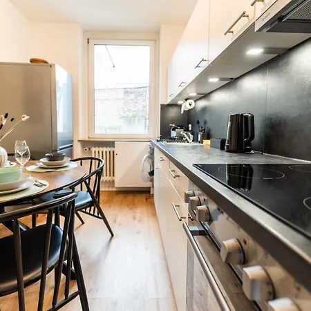 Daire 3-floor Oasis In The Heart Of Koblenz, Sleeps 16 Koblenz (Rhineland-Palatinate)