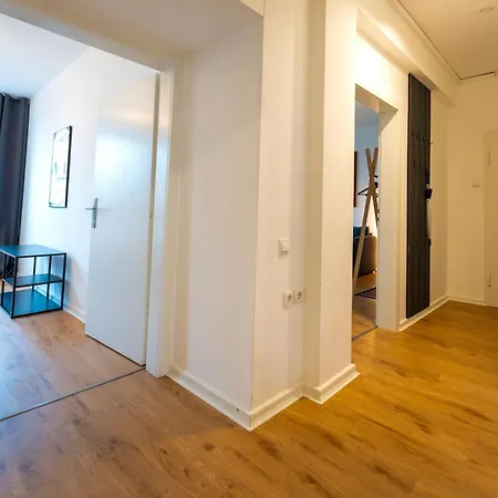 3-floor Oasis In The Heart Of Koblenz, Sleeps 16 Daire
