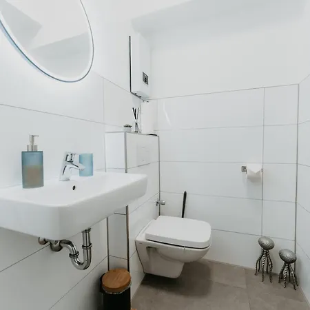 3-floor Oasis In The Heart Of Koblenz, Sleeps 16 Koblenz (Rhineland-Palatinate)