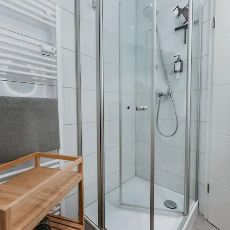 3-floor Oasis In The Heart Of Koblenz, Sleeps 16 * Koblenz (Rhineland-Palatinate)