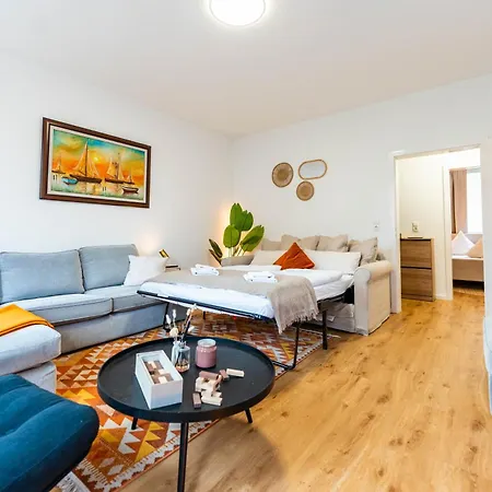 3-floor Oasis In The Heart Of Koblenz, Sleeps 16 Daire *