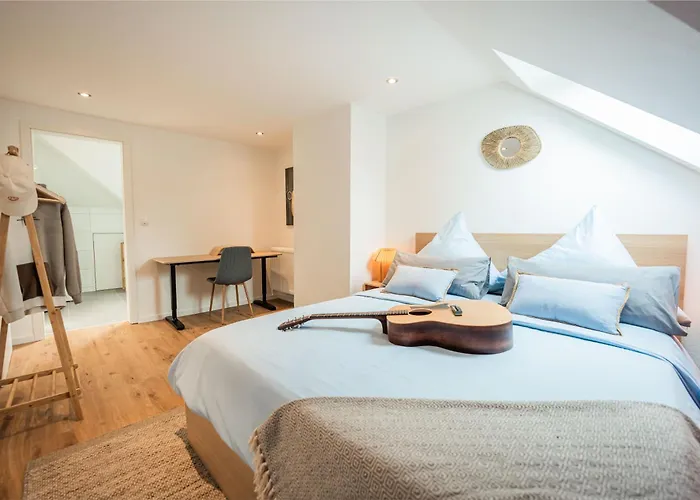 3-floor Oasis In The Heart Of Koblenz, Sleeps 16 *