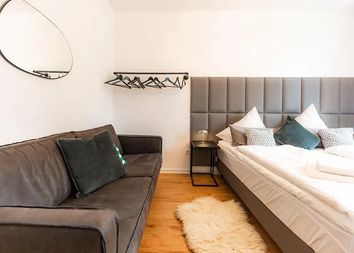 Apartment 3-floor Oasis In The Heart Of Koblenz, Sleeps 16 Koblenz (Rhineland-Palatinate)